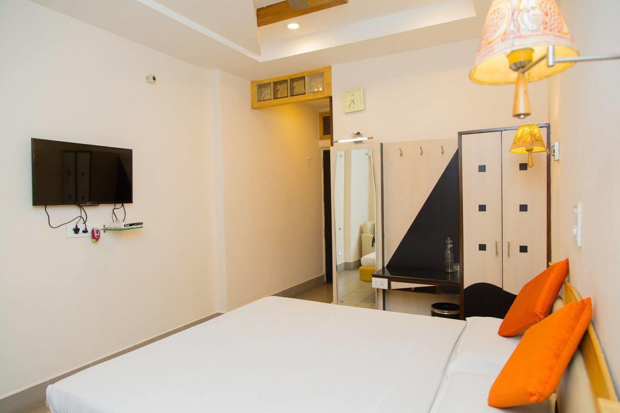 Fabhotel Kinnera Comforts Railway Station Visakhapatnam Exterior foto